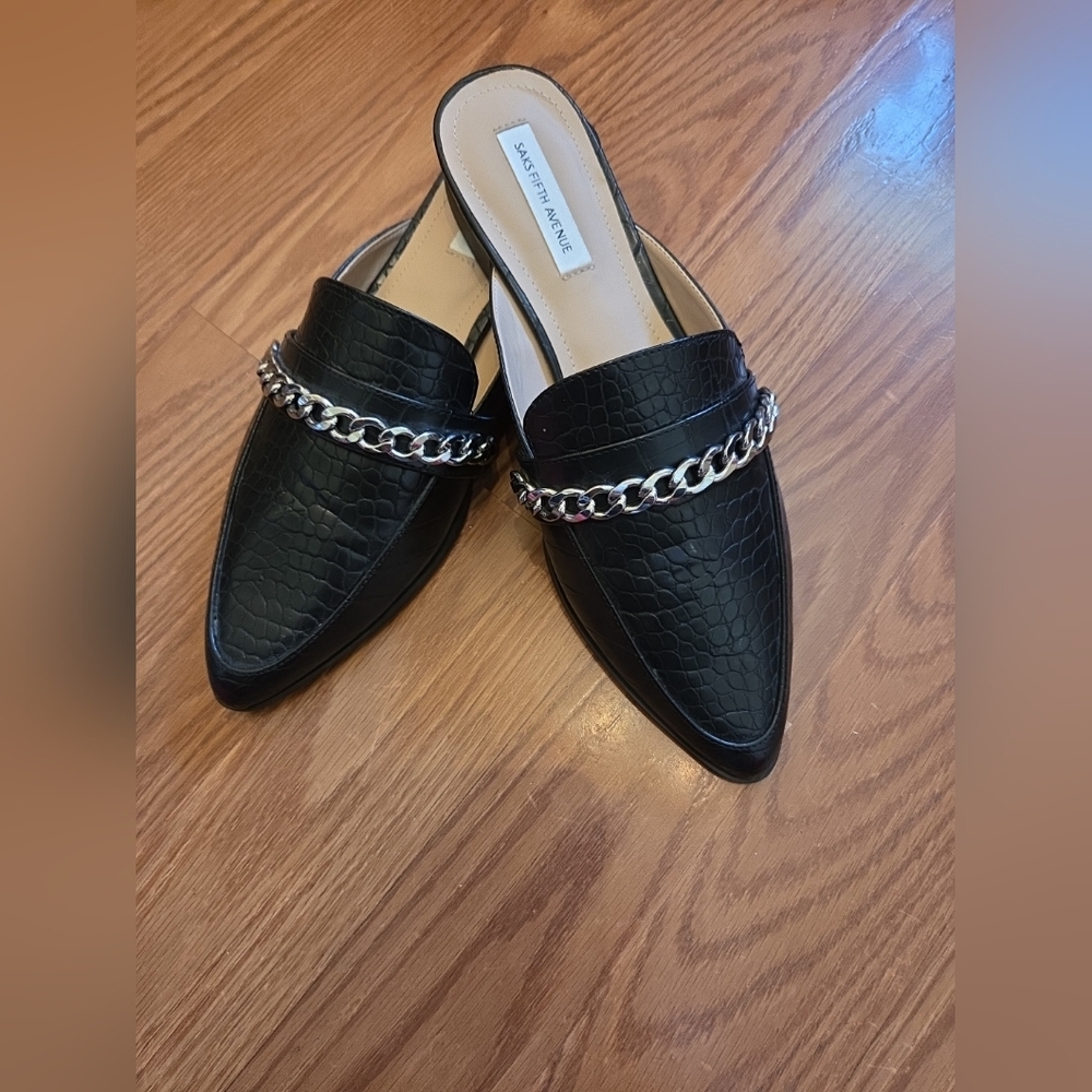 New Saks Fifth Ave Womens Mules 9.5 Silver Chain